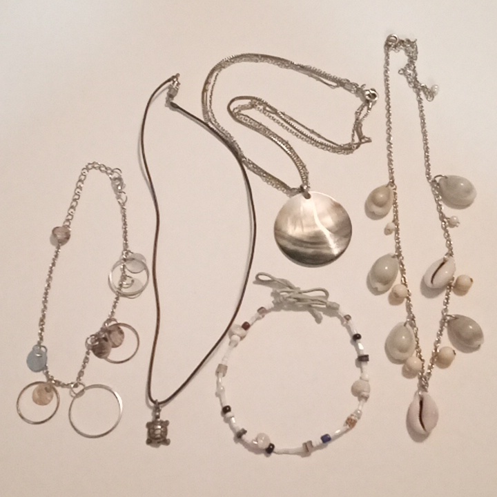 #1158. 5 Piece Assorted Shell, Necklace, Bracelet & Anklet Bundle
